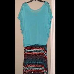 Plus Size Shirt & Skirt Outfit